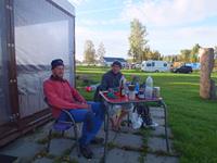 Frühstücken am See